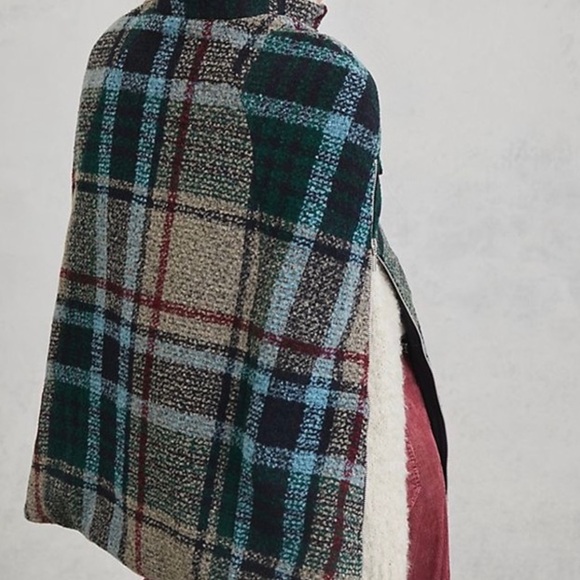 Anthropologie Plaid Capelet One Size - Picture 4 of 5